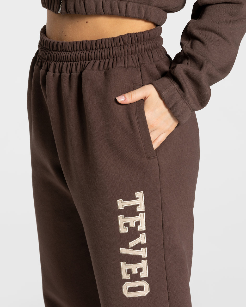 Teveo College Oversized Jogger Dunkelbraun | YQMBCS-965
