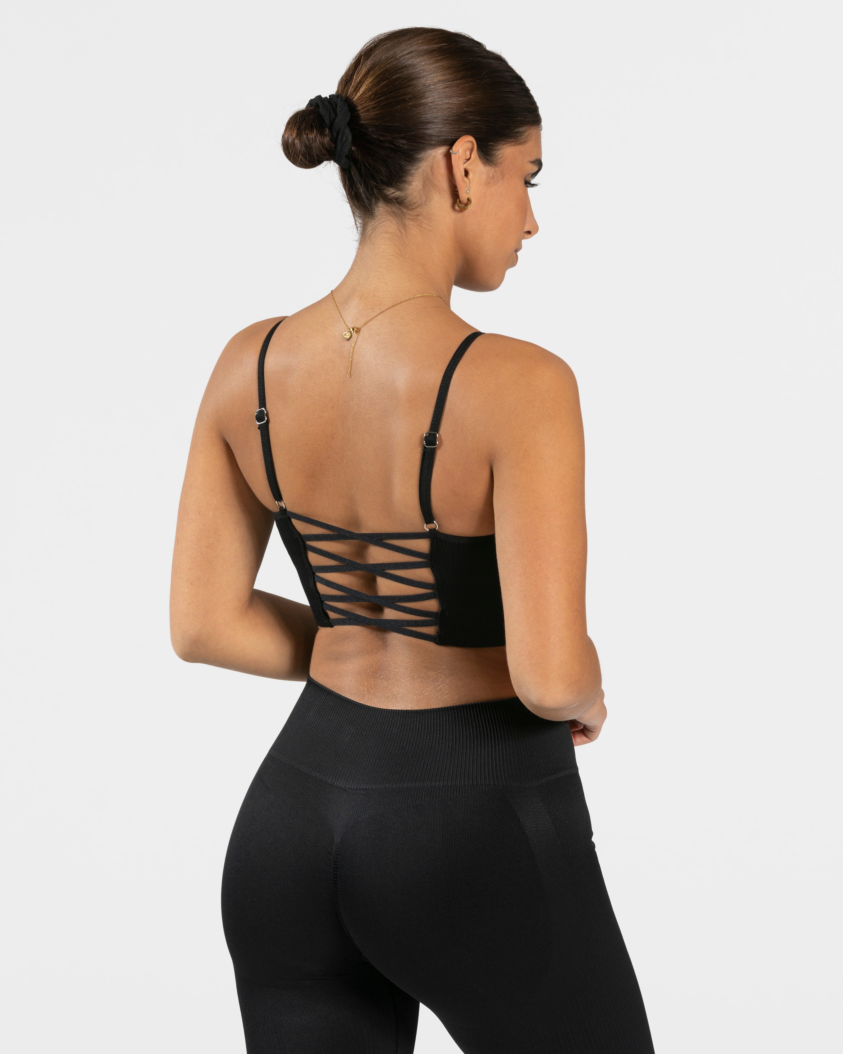 Teveo Elegant Cross Top Schwarz | ZMUGSE-541