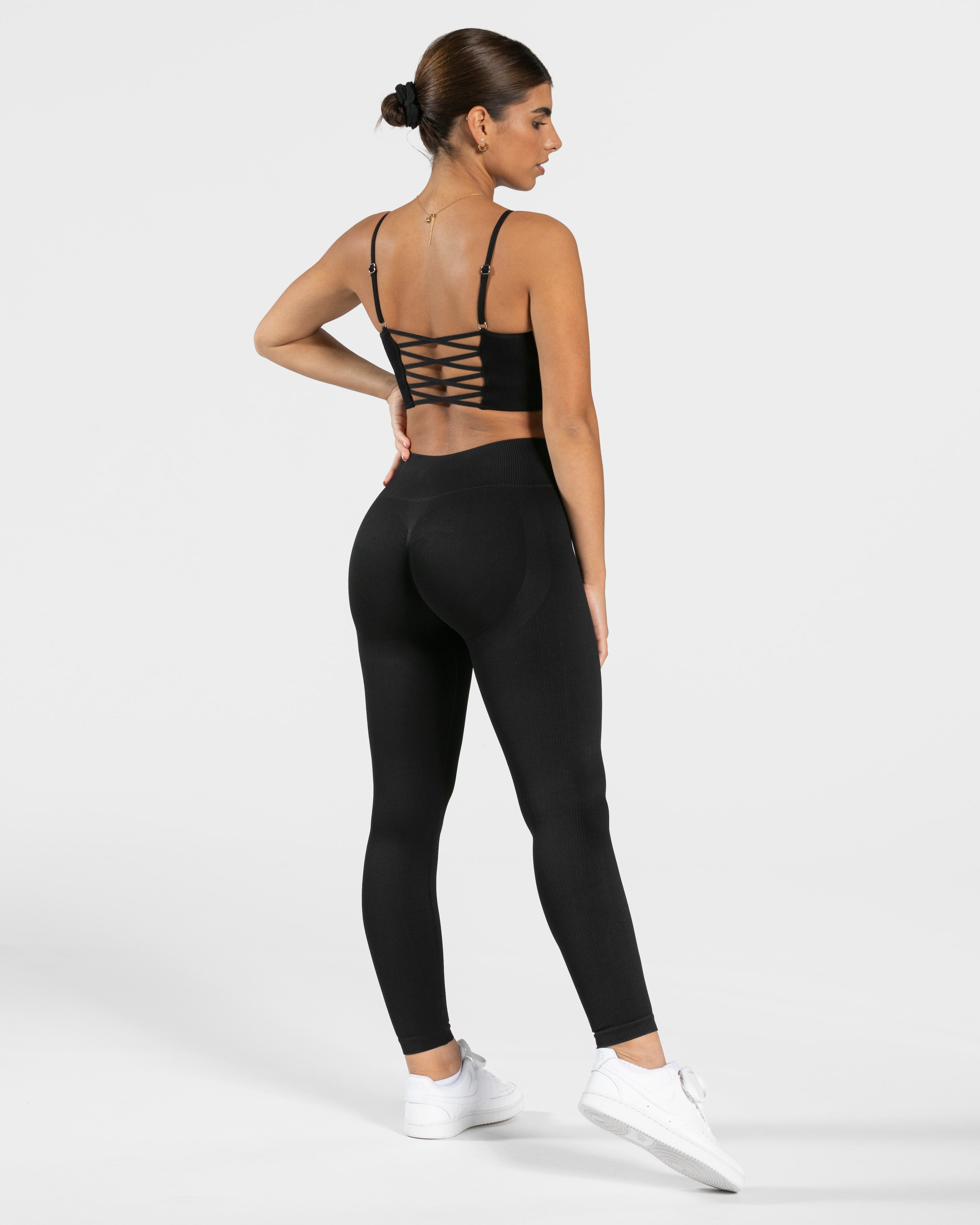 Teveo Elegant Cross Top Schwarz | ZMUGSE-541