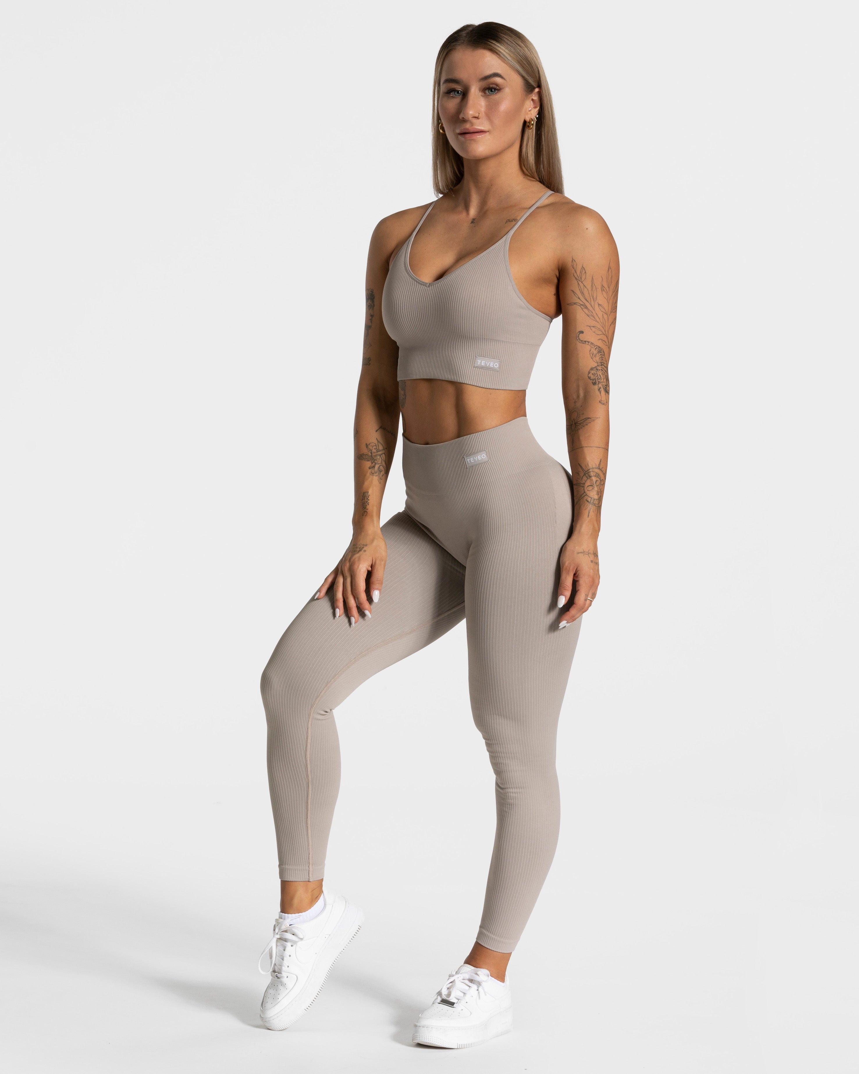 Teveo Elegant Cross Top Stone | JWUADO-805