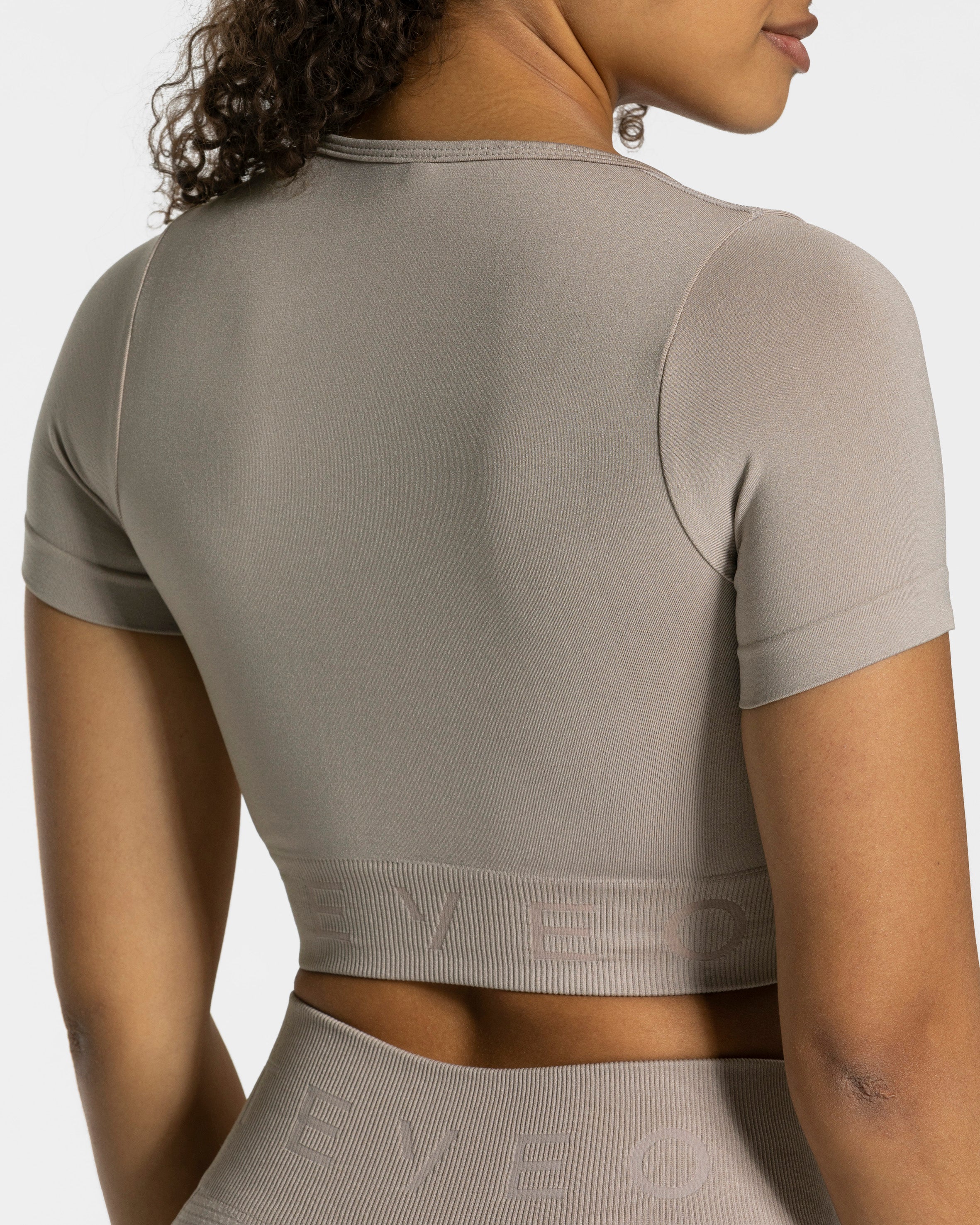 Teveo Focus Crop Top Dust | VORIHD-062